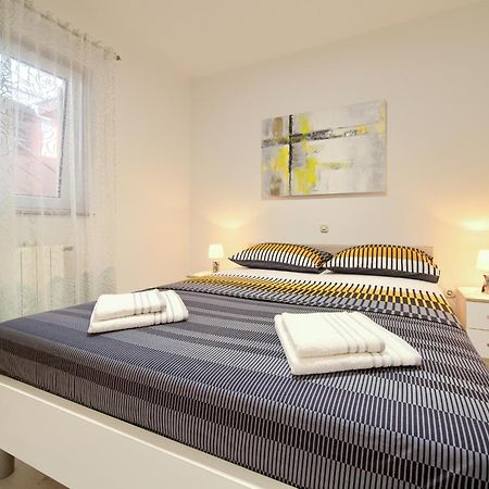 Apartmani Assa Krk 克尔克 外观 照片