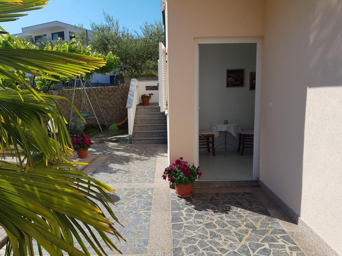 Apartmani Assa Krk 克尔克 外观 照片