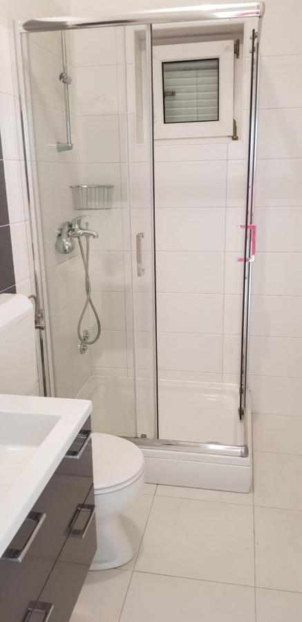 Apartmani Assa Krk 克尔克 外观 照片