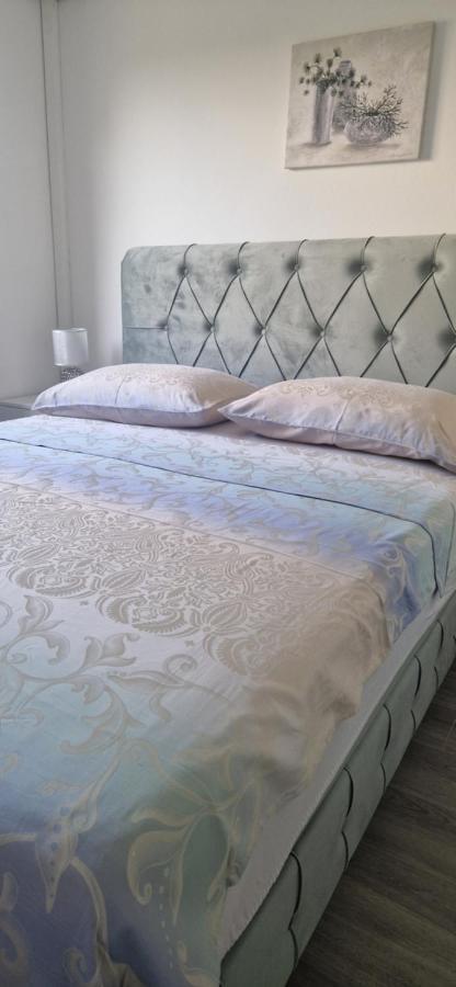 Apartmani Assa Krk 克尔克 外观 照片