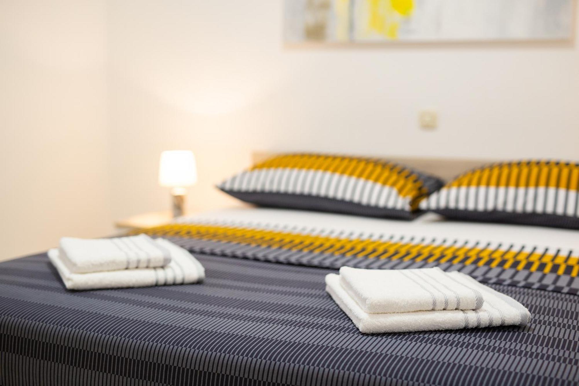 Apartmani Assa Krk 克尔克 外观 照片