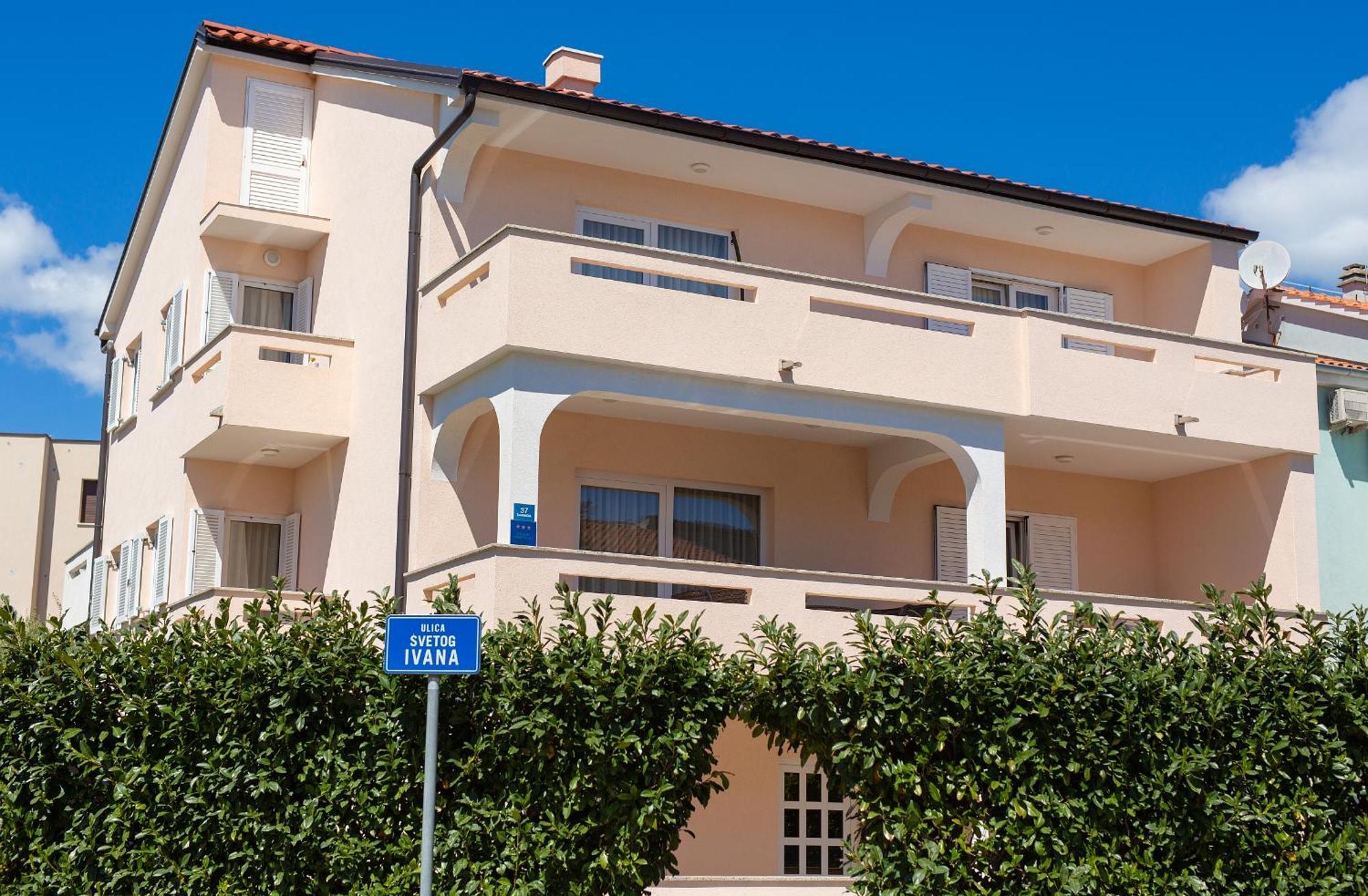 Apartmani Assa Krk 克尔克 外观 照片