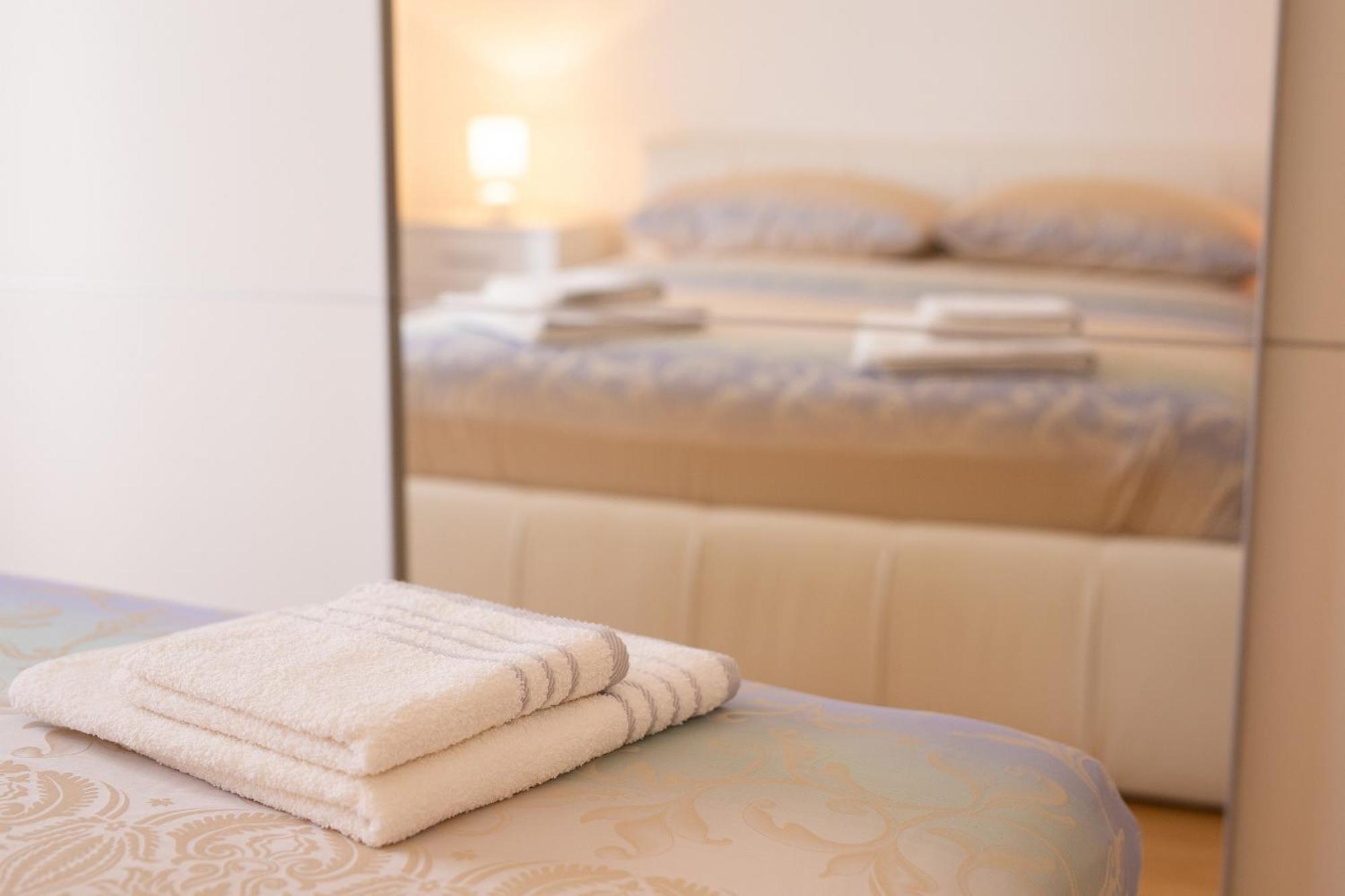 Apartmani Assa Krk 克尔克 外观 照片
