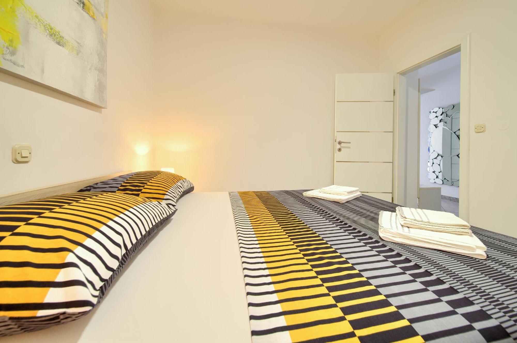 Apartmani Assa Krk 克尔克 外观 照片